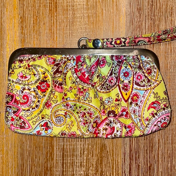 Vera Bradley Wristlet - Picture 1 of 6